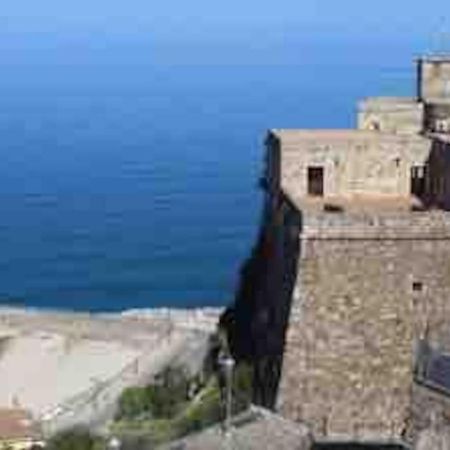 La Scaletta Sul Mare Di Pizzo Wifi E Disney+ Kültér fotó