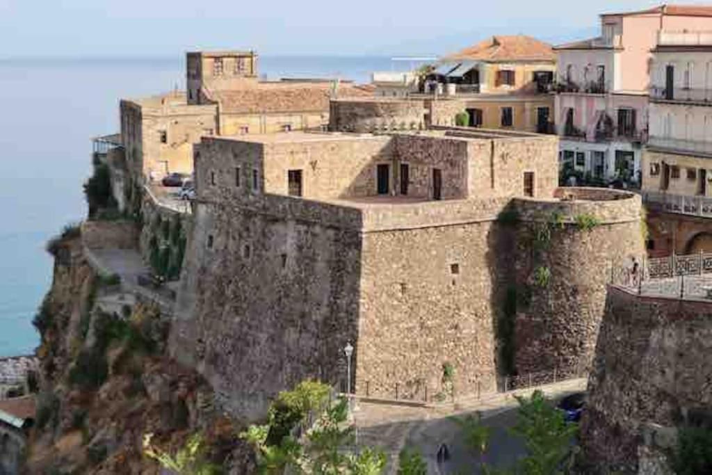 La Scaletta Sul Mare Di Pizzo Wifi E Disney+ Kültér fotó